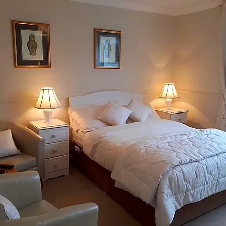 Carrabaun House 4*