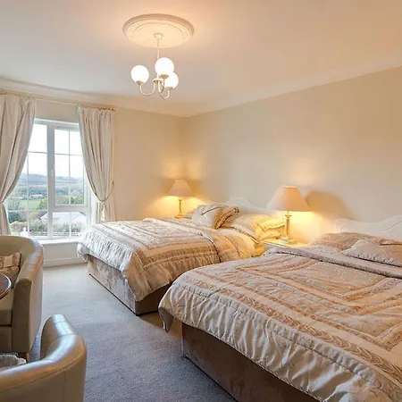 Carrabaun House Nocleg ze śniadaniem 4*