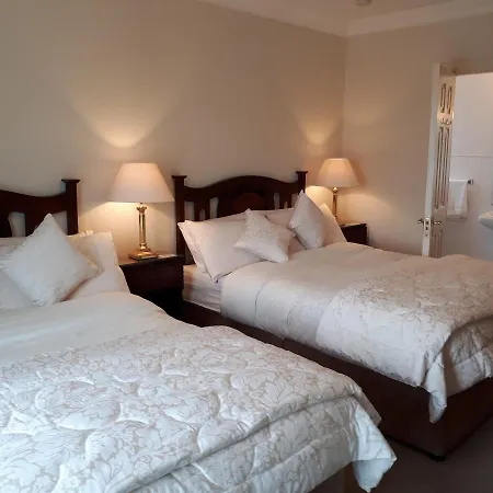 Carrabaun House Nocleg ze śniadaniem 4*