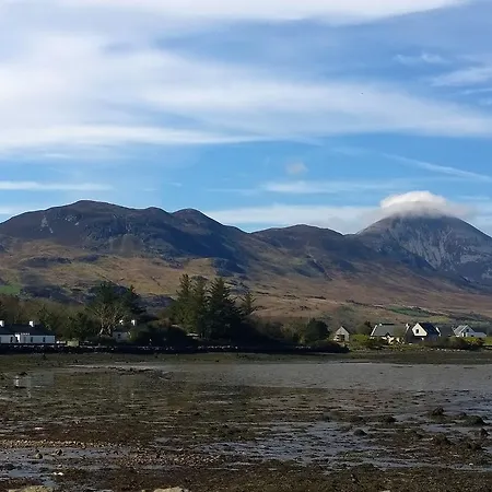 Carrabaun House Bed & Breakfast 4*